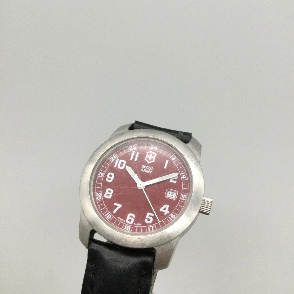 Victorinox Swiss Army Garrison Womens Watch 30mm Red Dial Leather New Battery